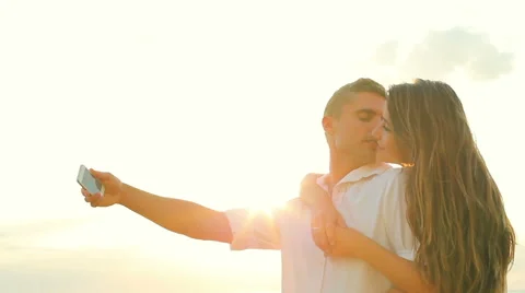 Beach Couple Selfie Stock-Footage 52553345