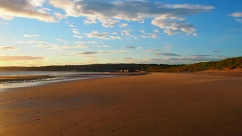 Beach at dawn Stock Footage 82662303