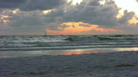Beach at Dusk Sunset Time Lapse 動画素材 555680
