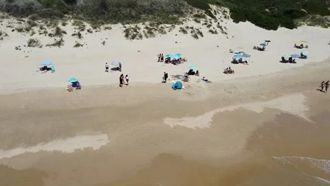 Beach enjoyed Stockbeeldmateriaal 135054462