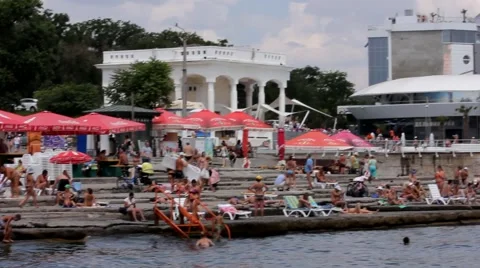 Beach full of people Stock Footage 40433694