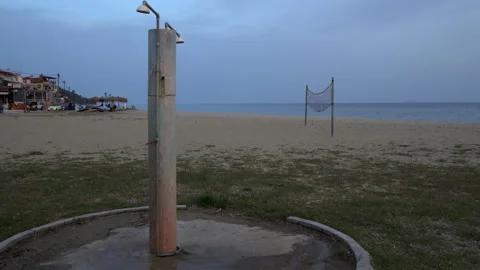 Beach lockdown Vidéo 154546917