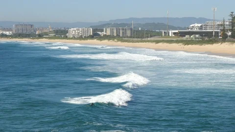 Beach looking towards Kembla Stockbeeldmateriaal 104405601