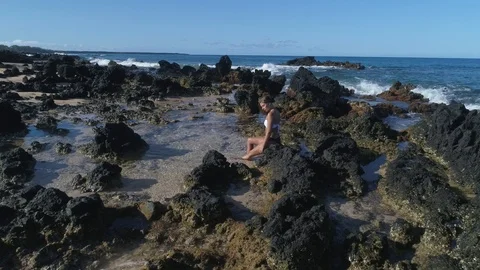 On the beach in Maui 動画素材 111027444