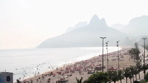 Beach &amp; Mountain - Rio De Janeiro, Brazil 스톡 동영상 24890967