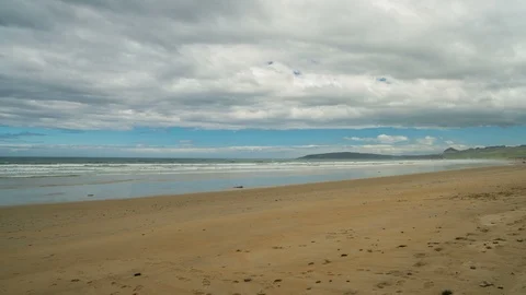 Beach on the Pacific Coast Stock-Footage 90761841