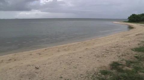 Beach pan left to right Видео 31384598