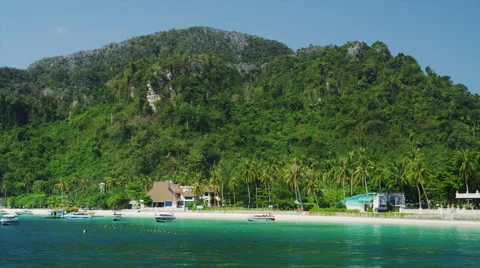 Beach of Phi Phi Don Video stock 51111123