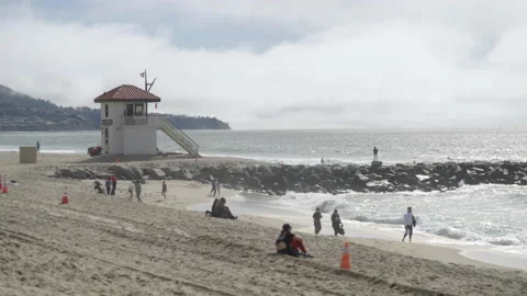 Beach Pier sufers. Video stock 236534838