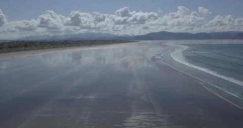 Beach Reflection 3 스톡 동영상 94194938