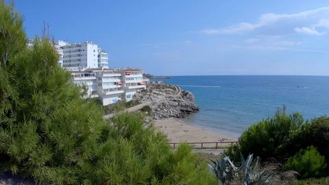 Beach in salou Video stock 86372320