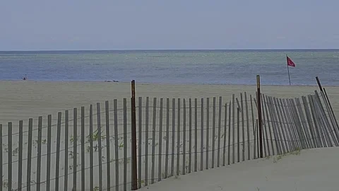Beach Scene With Beach Flag Vidéo 243062052