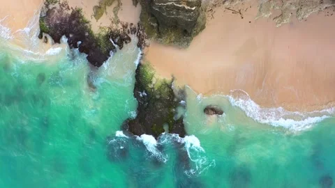 Beach scene - turquoise transparent ocean and white sand beach. Stock Footage 130662457