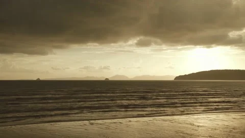 Beach scenery in evening before sunset, Dark cloudy coming before the rain Stock Footage 153507017