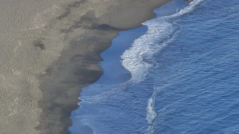 Beach with sea waves Video stock 172395253