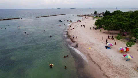 Beach side of island 库存影片 201212637