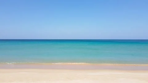 Beach with sky	 Видео 153380007