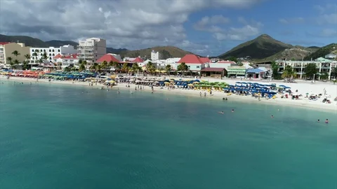 Beach in St. Maarten 스톡 동영상 128585745