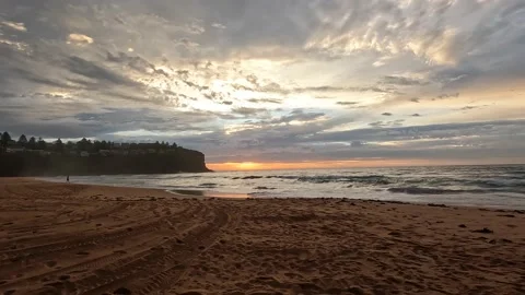 Beach sunrise Video stock 187930324