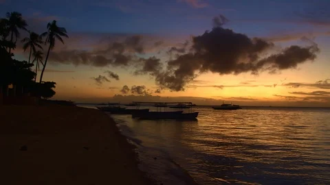 Beach sunrise sunset on Malapascua island, Daanbantayan, Philippines Stock Footage