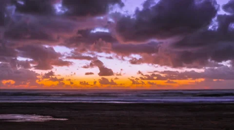 Beach sunrise time lapse Stock Footage 39566374