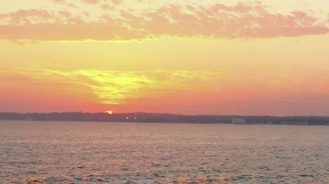 Beach sunset almost gone Stock-Footage 864037