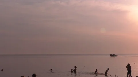 Beach at sunset Stock-Footage 106880597