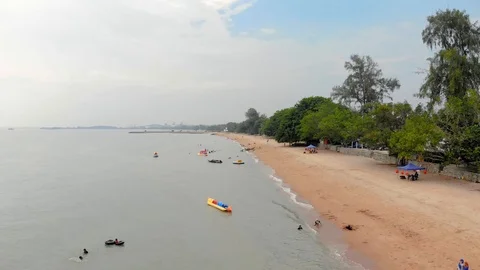 Beach view at Pengkalan Balak, Malacca, Malaysia 動画素材 119968007
