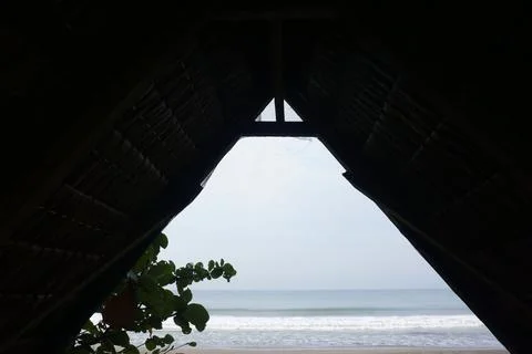 Beach view seen from inside the gazebo Foto stock