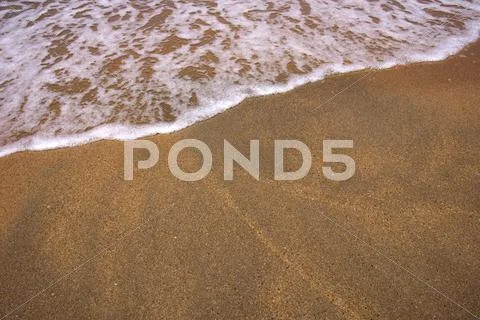 Beach Wave with Diagonal Element Stock Photos
