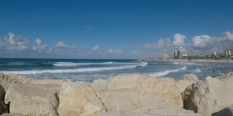 Beach waves over rocks 스톡 동영상 124016684