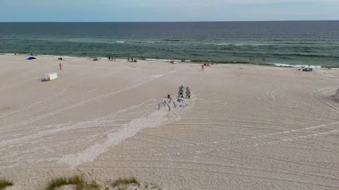 Beach Wedding Flyover, Gulf State Park, Gulf Shores, Alabama Video stock 289625937