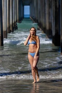 Beachside Elegance: A Day of Serenity by La Jolla Pier with Radiant Blue S... 스톡 사진