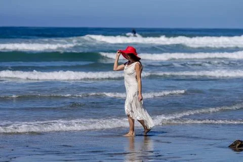 Beachside Elegance: A Day of Serenity by La Jolla Pier with Radiant Blue S... 스톡 사진