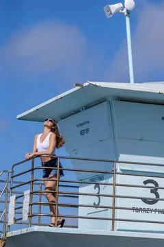 Beachside Elegance: A Day of Serenity by La Jolla Pier with Radiant Blue S... 스톡 사진