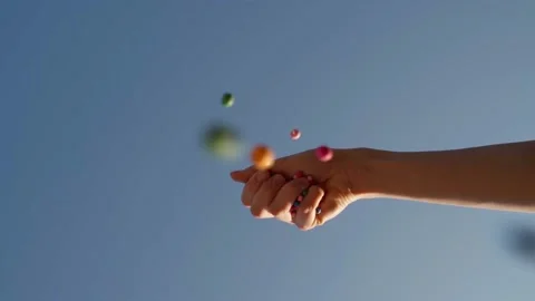 Beads sky magic simmer mood slow motion video footage Vídeo Stock 139528471