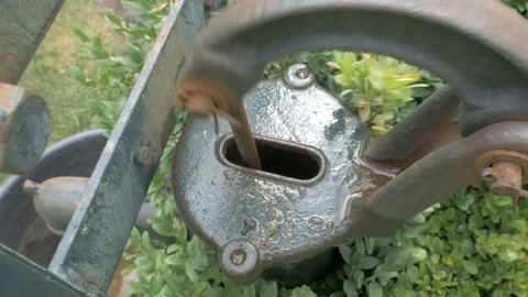 Beam pump pumping water from the water source Video stock 112579934