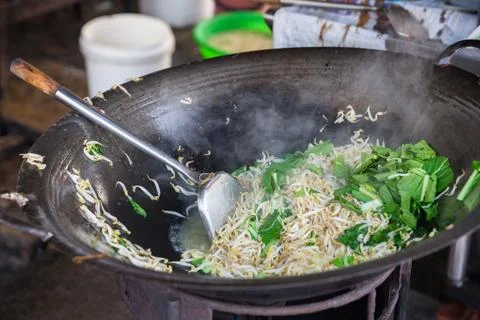 Bean sprouts in the wok Stock Photos