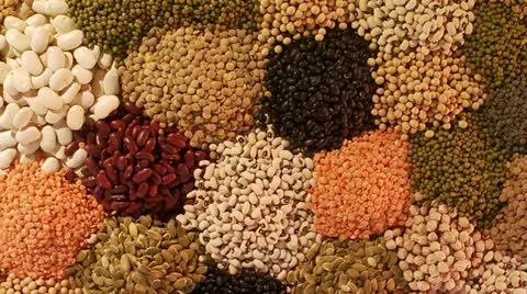 Beans and peas, close-up Video stock 11332733