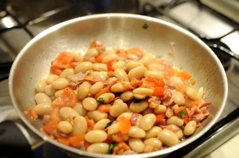 Beans baked with bacon Foto stock