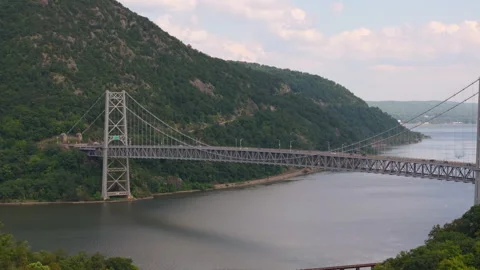 Bear Mountain Bridge pan with Hudson River and Anthony’s Nose Stock Footage 346370978