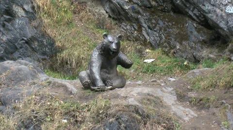 Bear sculpture Stock Footage 24279606
