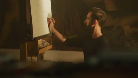 Bearded man drawing Stockbeeldmateriaal 215105819