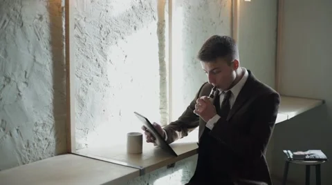 Bearded man with e-cigarette in the cafe vape vaping Stock Footage 56896579