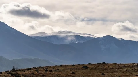 Beartooth Mountains high winds in the high country Stock Footage 310567399