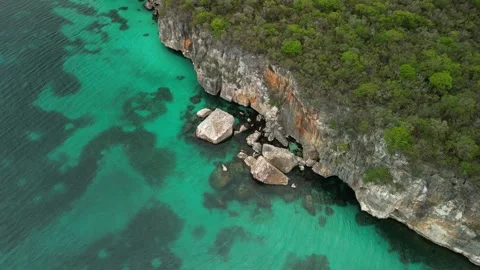 Beata island cliff view 29 Stock-Footage 331303669
