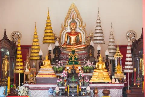 Beatiful Buddhist statue in Thai temple Foto stock