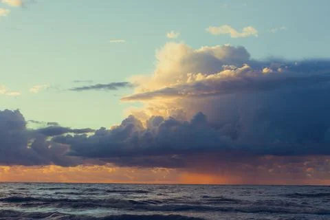 Beatiful sunset with clouds over the Baltic sea Foto stock