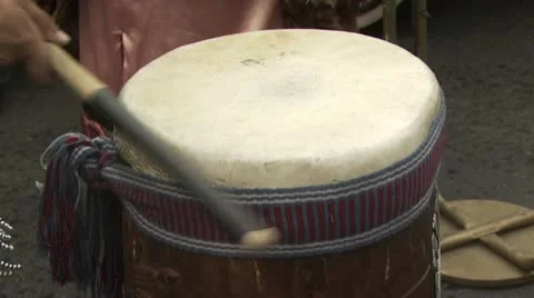 Beating the Aztec drum Video stock 19119021