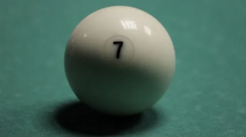 Beating billiard ball #7 動画素材 64120576